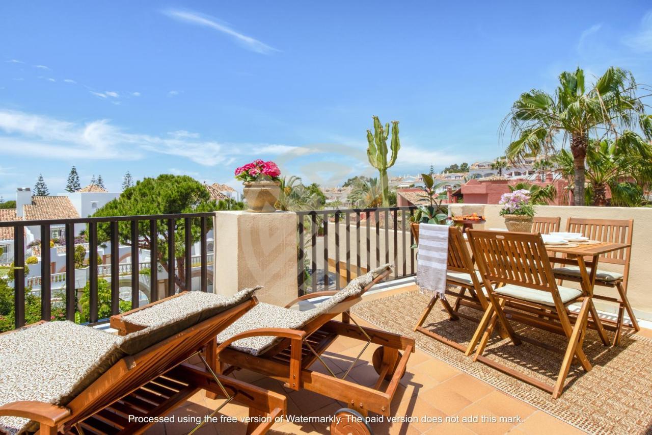 Sea View Studio I Penthouse, Beach Front Urbanization Romana Playa Elviria